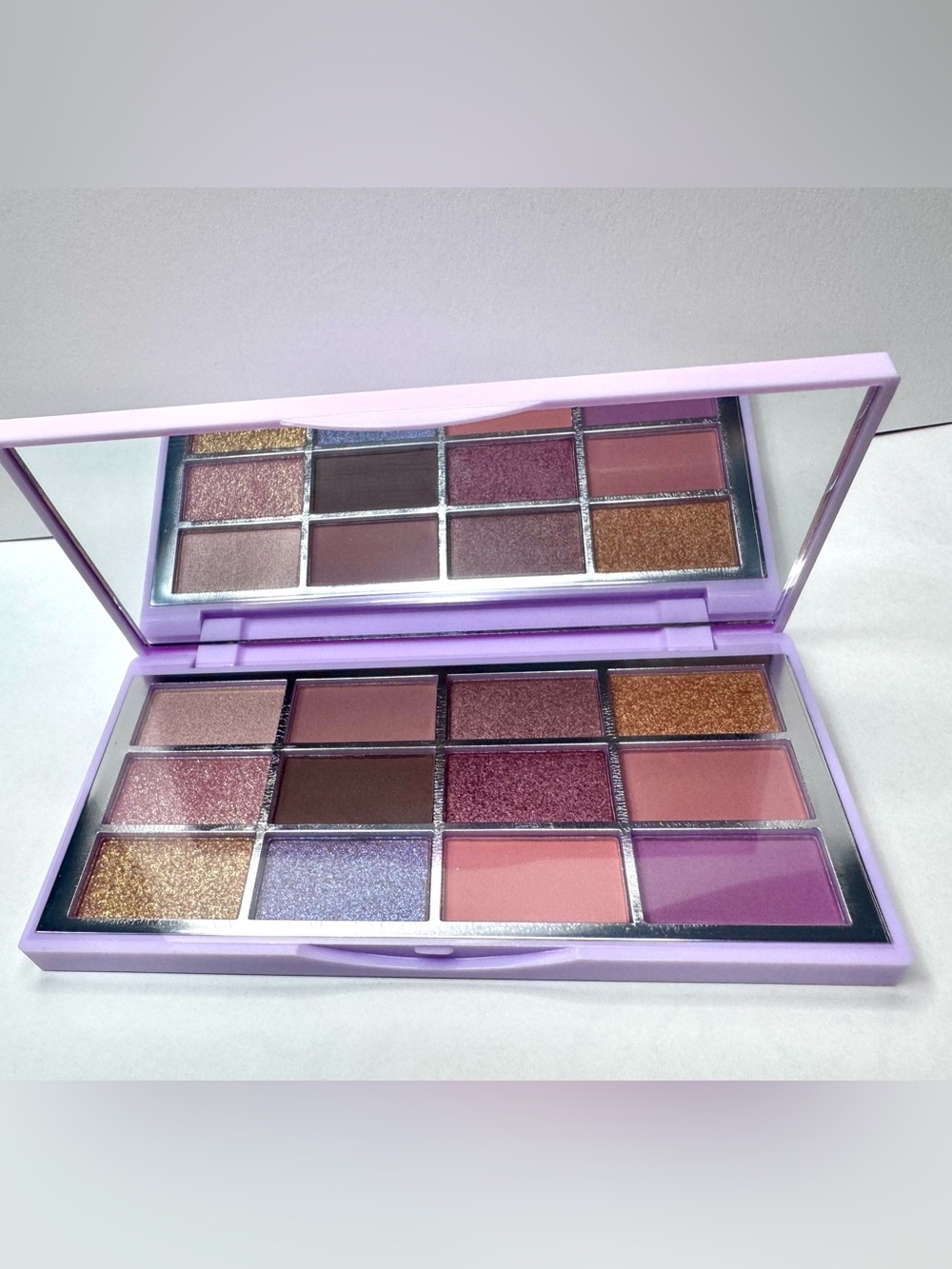Illuminati Y2Slay Universal Eyeshadow Palette - NEW